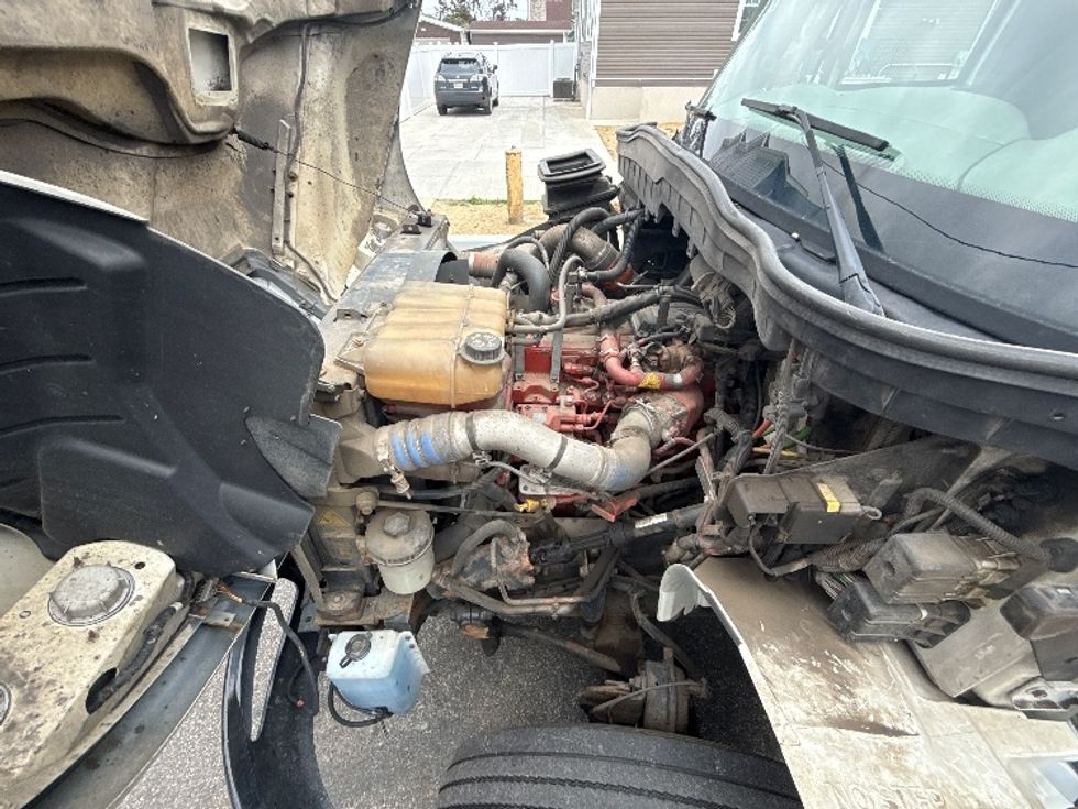 Refrigerated Truck-Light and Medium Duty Trucks-International-2017-4400-Jamaica-NY-163,183\n\t\tmiles-$ 57,500 - Image 27