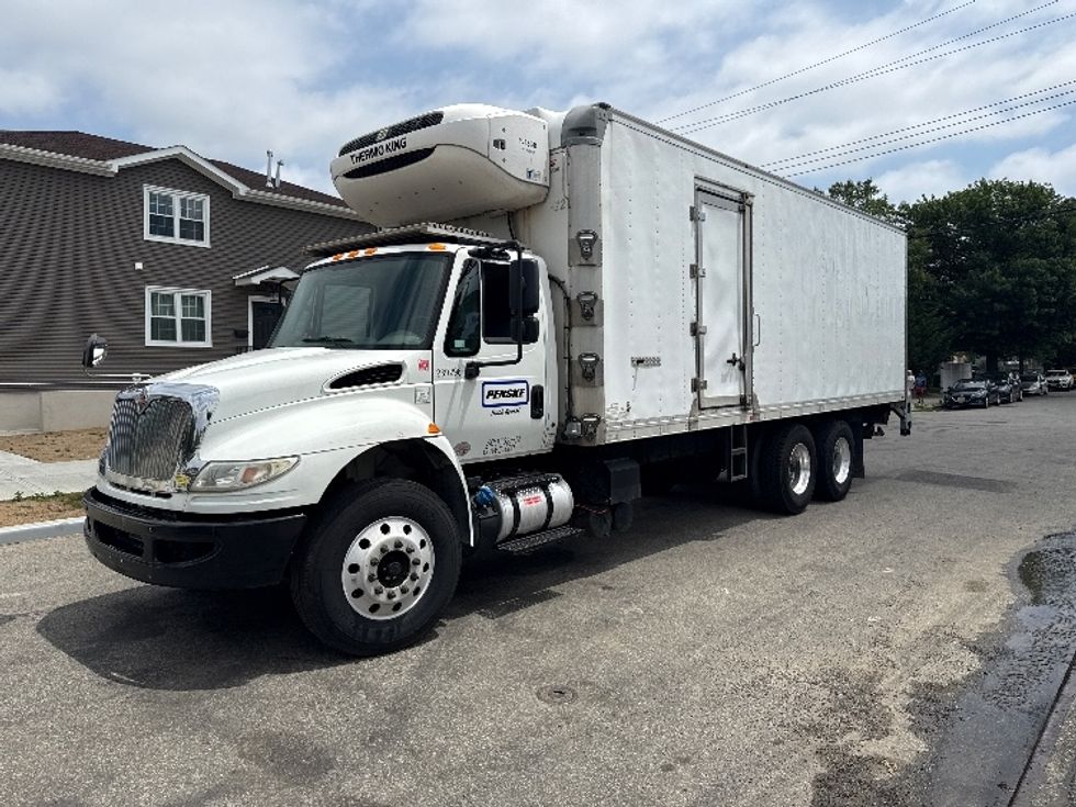 Refrigerated Truck-Light and Medium Duty Trucks-International-2017-4400-Jamaica-NY-163,183\n\t\tmiles-$ 57,500 - Image 3