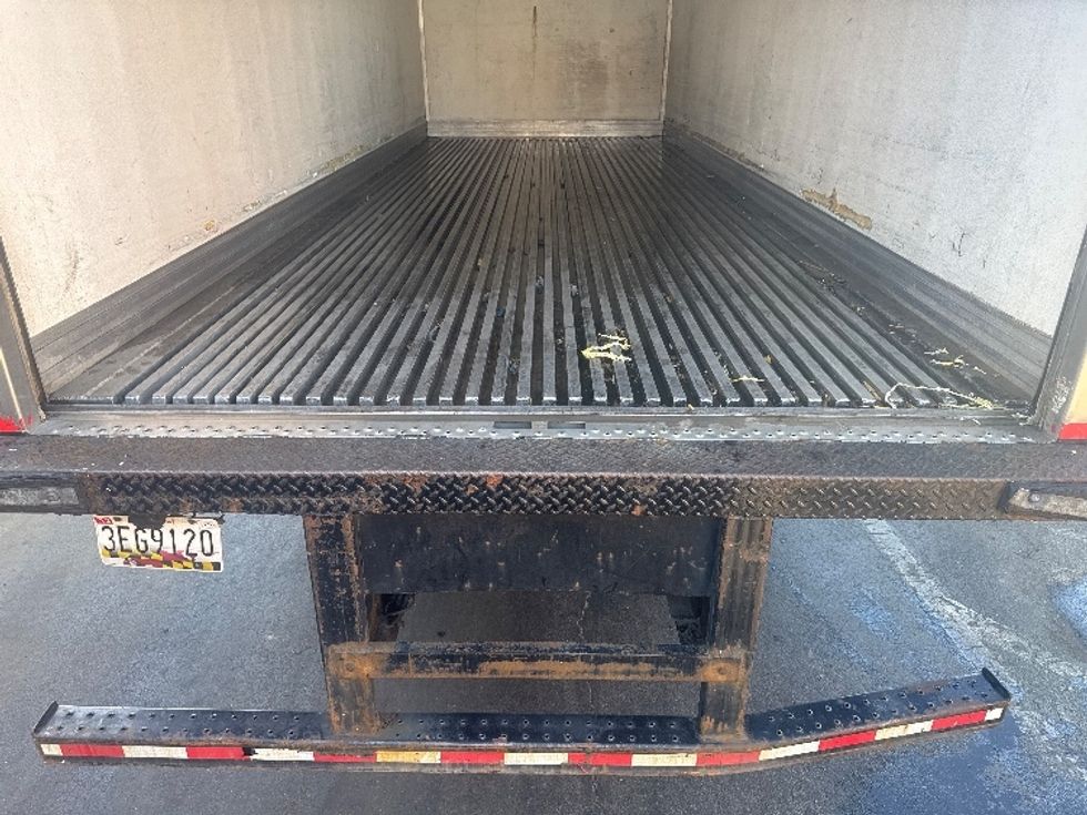 Refrigerated Truck-Light and Medium Duty Trucks-International-2018-4300-Baltimore-MD-261,416\n\t\tmiles-$ 36,500 - Image 10
