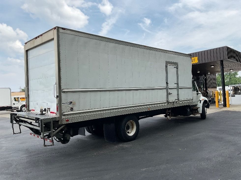 Refrigerated Truck-Light and Medium Duty Trucks-International-2018-4300-Bloomington-IN-180,225\n\t\tmiles-$ 42,250 - Image 13