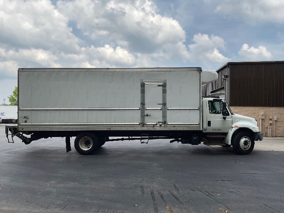 Refrigerated Truck-Light and Medium Duty Trucks-International-2018-4300-Bloomington-IN-180,225\n\t\tmiles-$ 42,250 - Image 15