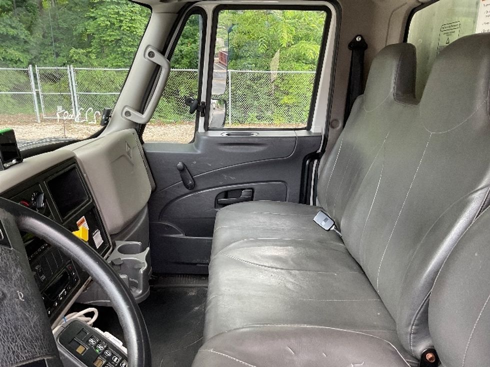 Refrigerated Truck-Light and Medium Duty Trucks-International-2018-4300-Bloomington-IN-180,225\n\t\tmiles-$ 42,250 - Image 19