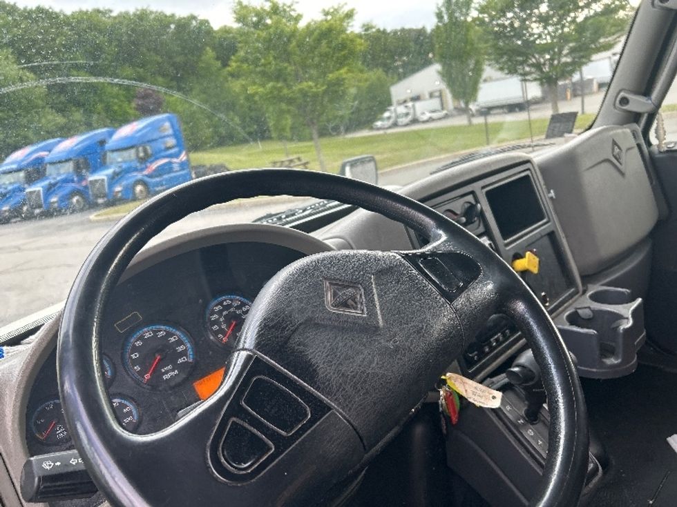 Refrigerated Truck-Light and Medium Duty Trucks-International-2018-4300-Fitchburg-MA-204,100\n\t\tmiles-$ 35,000 - Image 17
