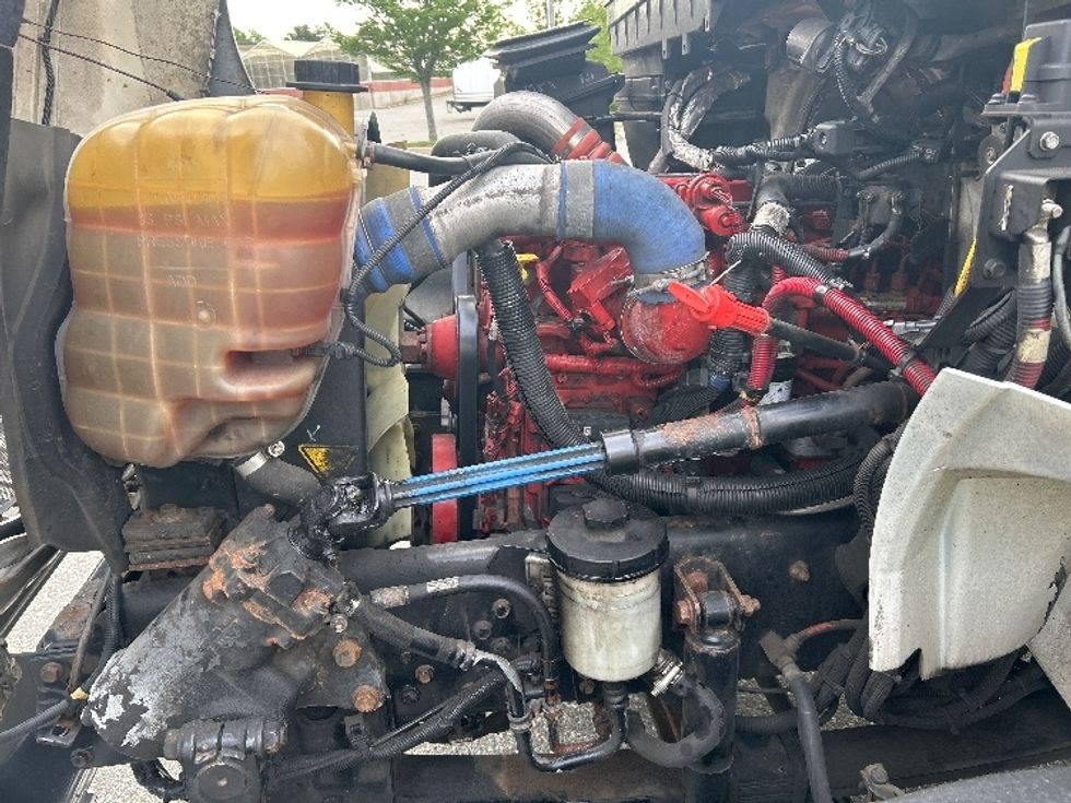 Refrigerated Truck-Light and Medium Duty Trucks-International-2018-4300-Fitchburg-MA-204,100\n\t\tmiles-$ 35,000 - Image 24