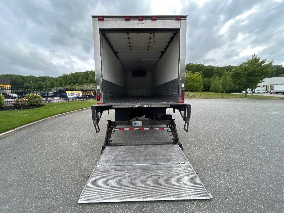 Refrigerated Truck-Light and Medium Duty Trucks-International-2018-4300-Fitchburg-MA-204,100\n\t\tmiles-$ 35,000 - Image 9