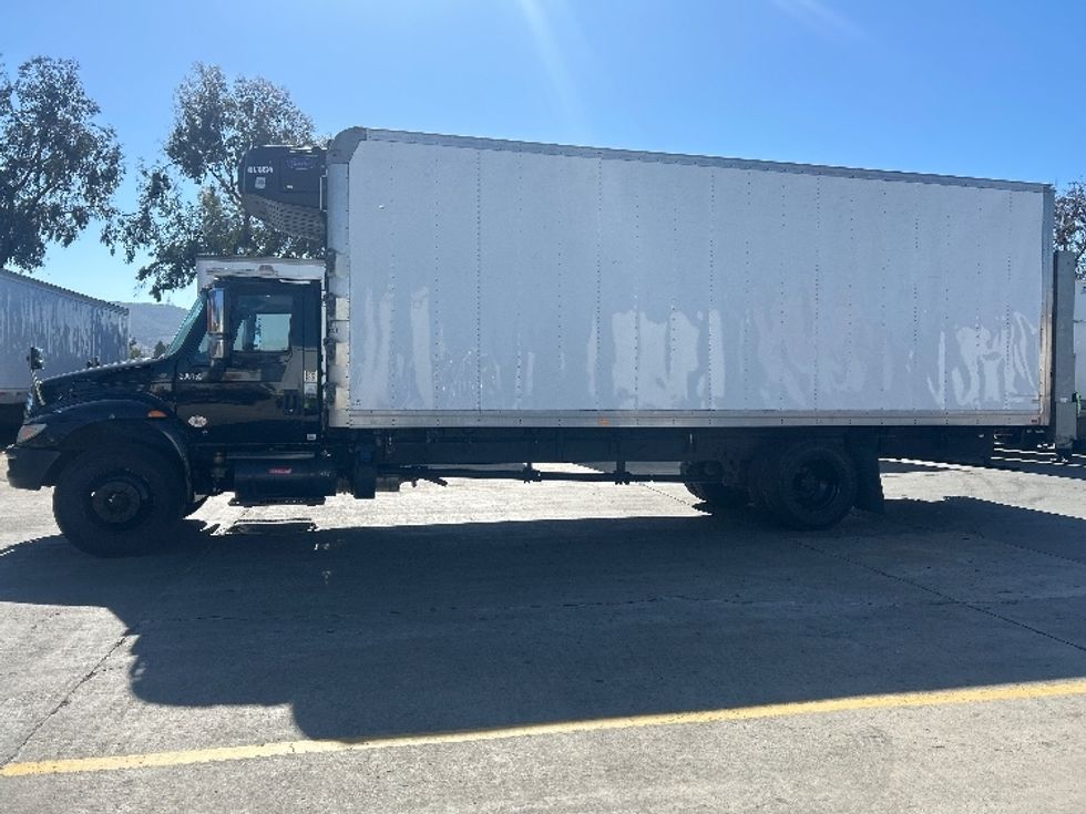 Refrigerated Truck-Light and Medium Duty Trucks-International-2018-4300-Fontana-CA-146,197\n\t\tmiles-$ 46,000 - Image 4