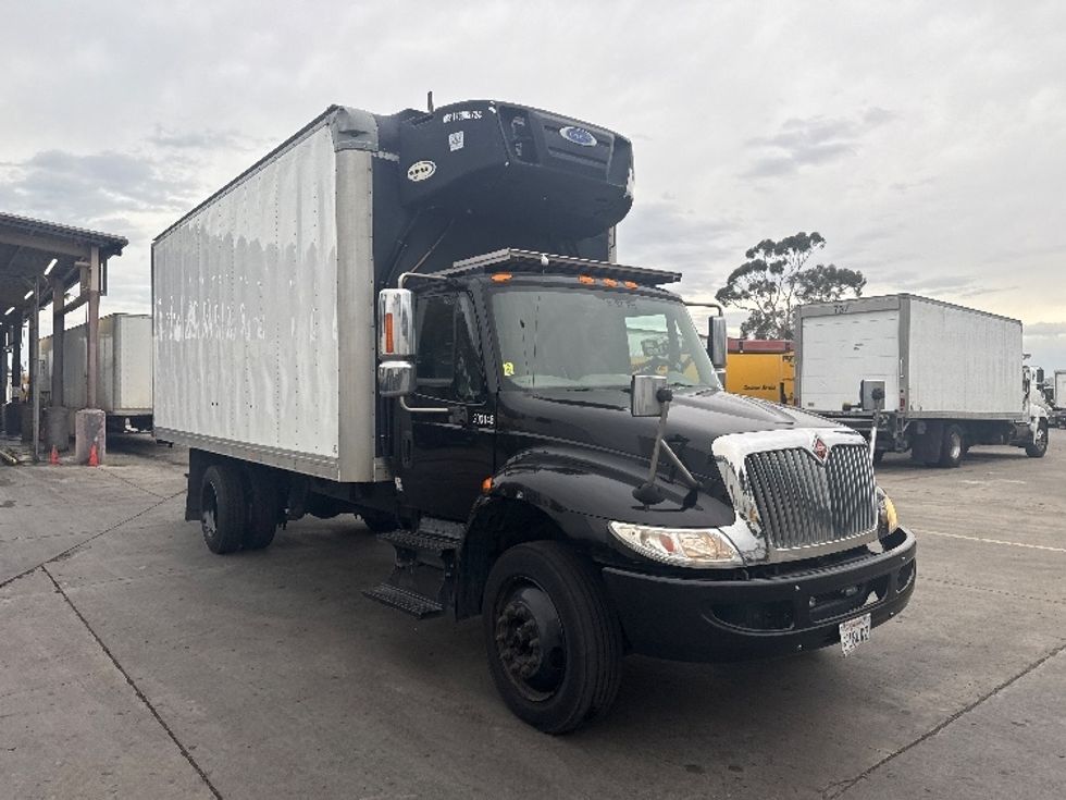 Refrigerated Truck-Light and Medium Duty Trucks-International-2018-4300-Fontana-CA-161,822\n\t\tmiles-$ 46,000 - Image 1