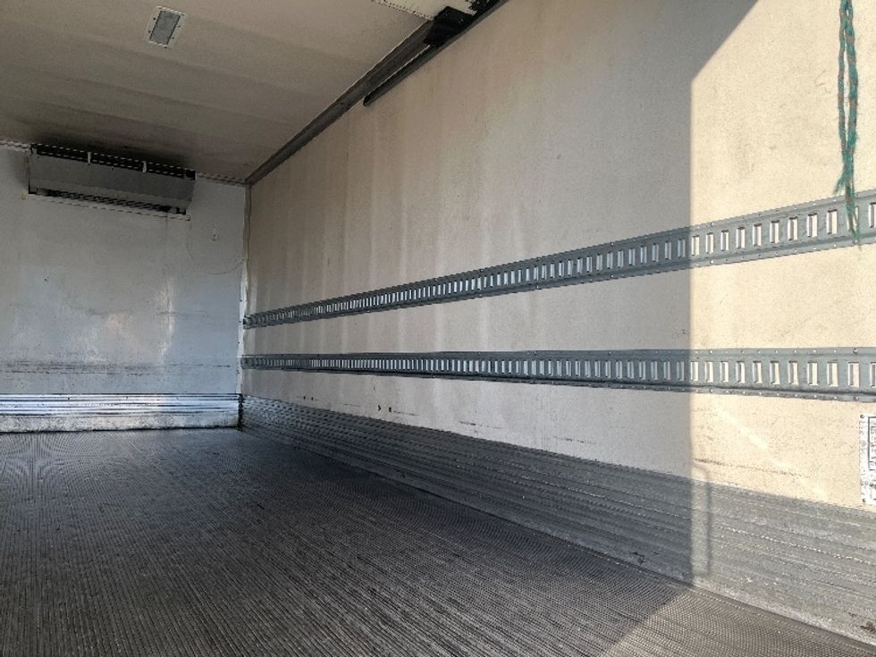 Refrigerated Truck-Light and Medium Duty Trucks-International-2018-4300-Fontana-CA-161,822\n\t\tmiles-$ 46,000 - Image 12