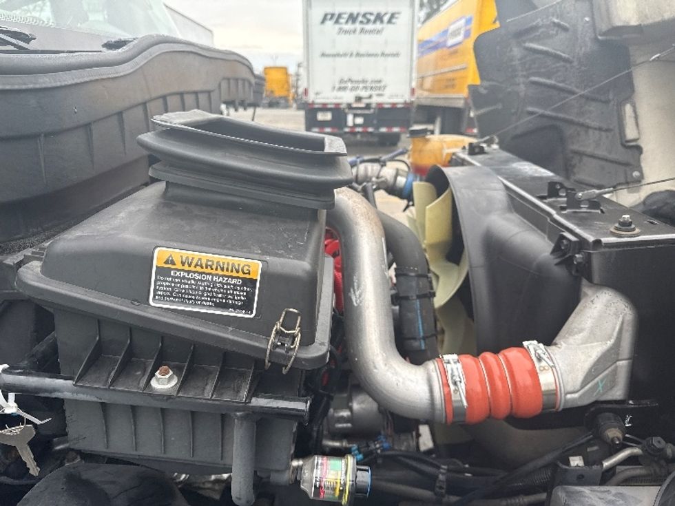 Refrigerated Truck-Light and Medium Duty Trucks-International-2018-4300-Fontana-CA-161,822\n\t\tmiles-$ 46,000 - Image 23