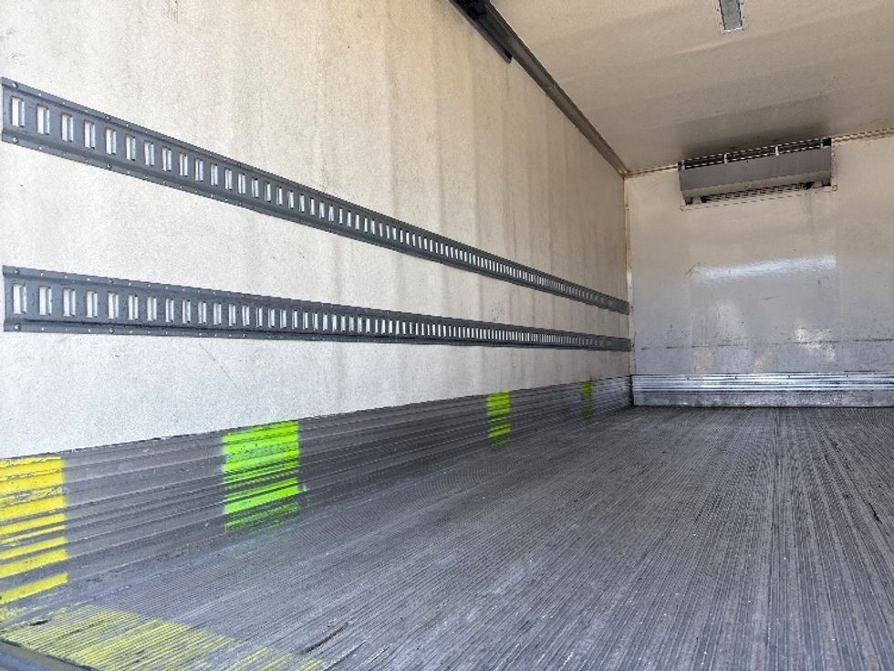 Refrigerated Truck-Light and Medium Duty Trucks-International-2018-4300-Fontana-CA-167,009\n\t\tmiles-$ 43,750 - Image 11
