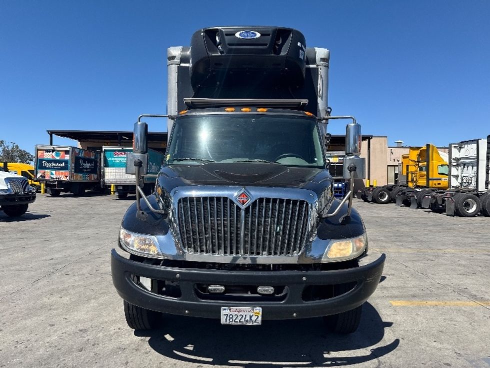 Refrigerated Truck-Light and Medium Duty Trucks-International-2018-4300-Fontana-CA-167,009\n\t\tmiles-$ 43,750 - Image 2