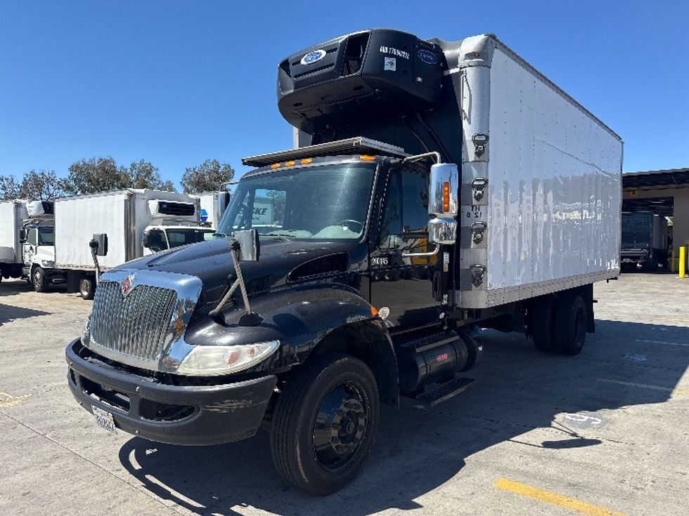 Refrigerated Truck-Light and Medium Duty Trucks-International-2018-4300-Fontana-CA-167,009\n\t\tmiles-$ 43,750 - Image 3