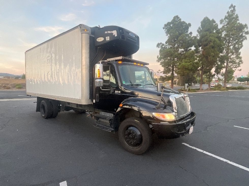 Refrigerated Truck-Light and Medium Duty Trucks-International-2018-4300-Fontana-CA-205,921\n\t\tmiles-$ 39,250 - Image 1