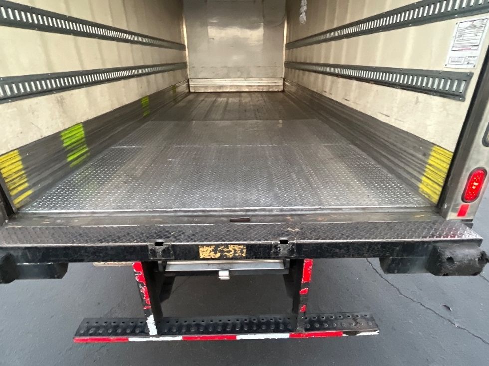Refrigerated Truck-Light and Medium Duty Trucks-International-2018-4300-Fontana-CA-205,921\n\t\tmiles-$ 39,250 - Image 10