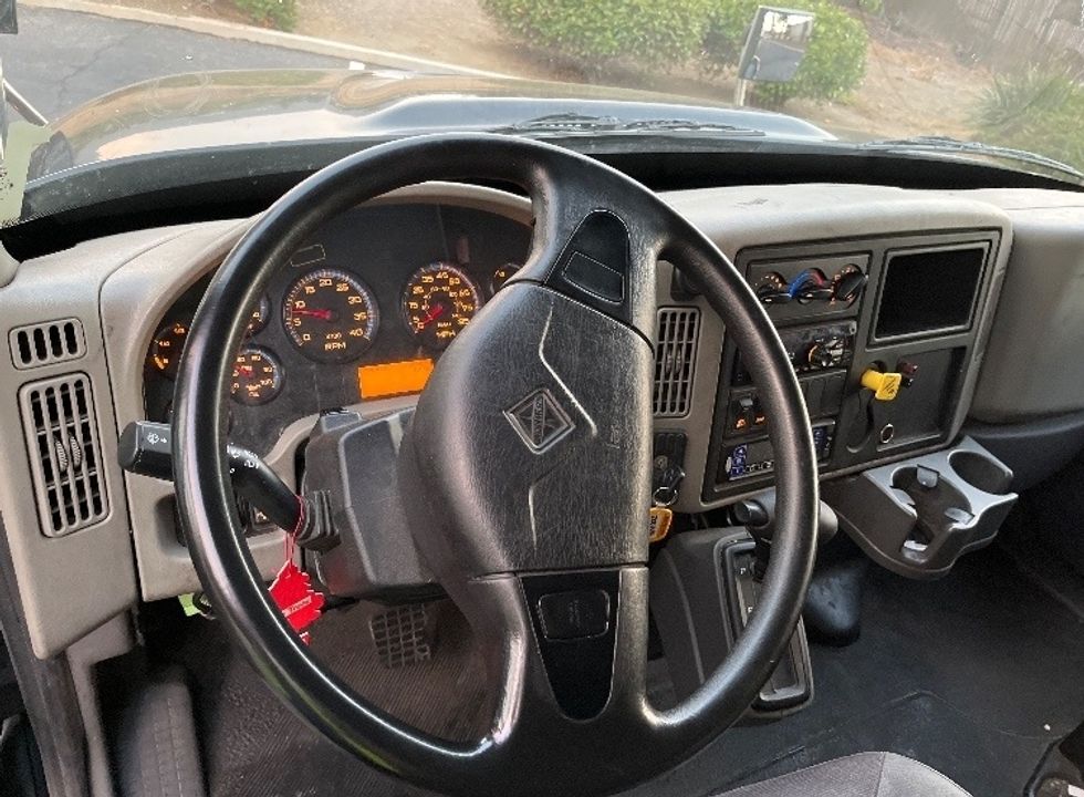 Refrigerated Truck-Light and Medium Duty Trucks-International-2018-4300-Fontana-CA-205,921\n\t\tmiles-$ 39,250 - Image 16