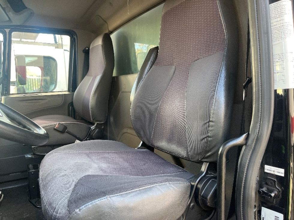 Refrigerated Truck-Light and Medium Duty Trucks-International-2018-4300-Fontana-CA-205,921\n\t\tmiles-$ 39,250 - Image 18