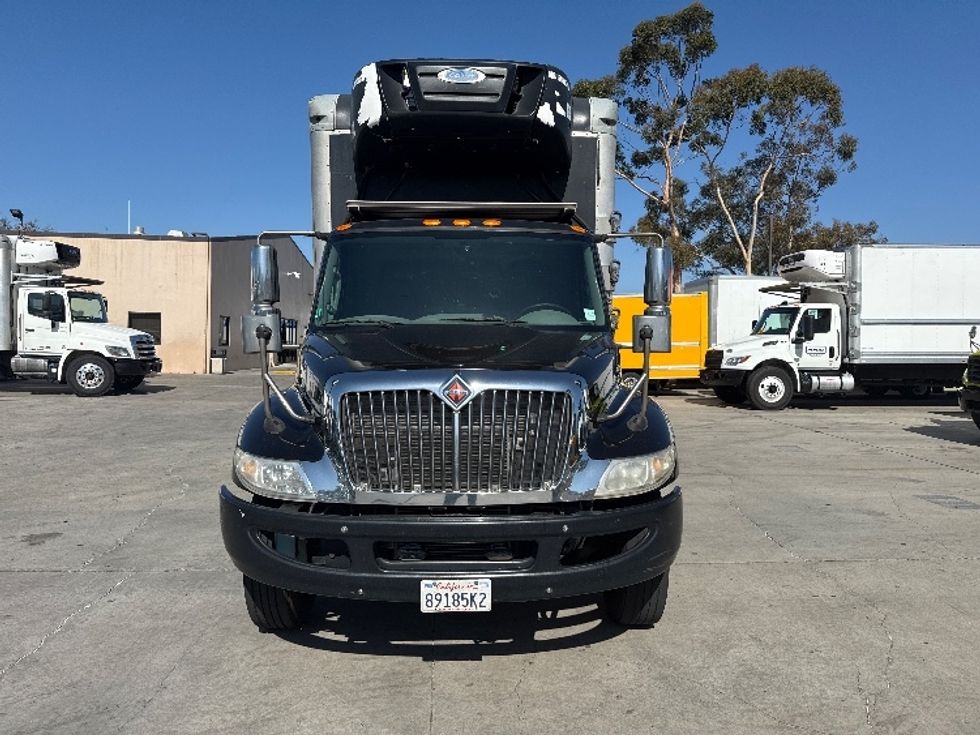 Refrigerated Truck-Light and Medium Duty Trucks-International-2018-4300-Fontana-CA-212,998\n\t\tmiles-$ 38,000 - Image 2