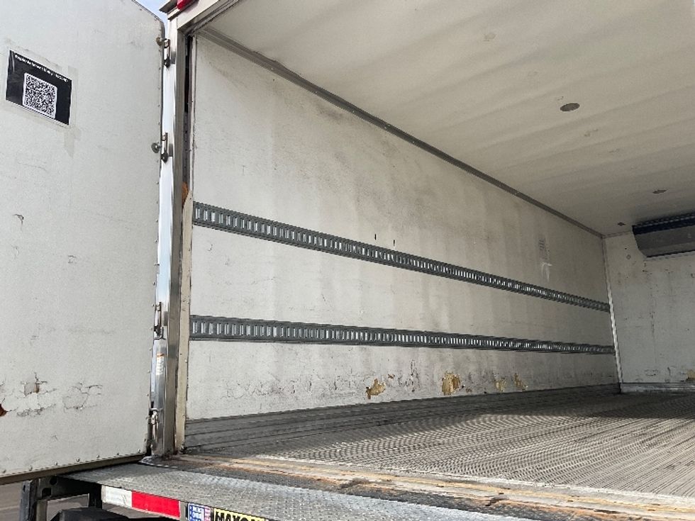 Refrigerated Truck-Light and Medium Duty Trucks-International-2018-4300-Indianapolis-IN-218,666\n\t\tmiles-$ 49,000 - Image 10
