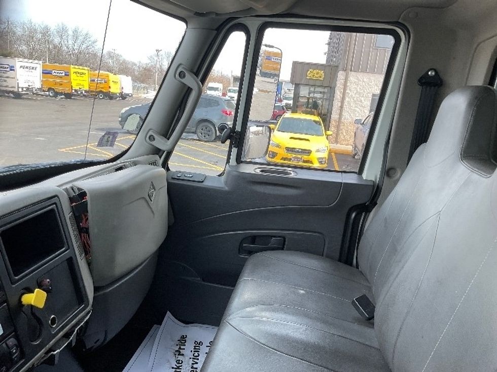 Refrigerated Truck-Light and Medium Duty Trucks-International-2018-4300-Indianapolis-IN-218,666\n\t\tmiles-$ 49,000 - Image 19