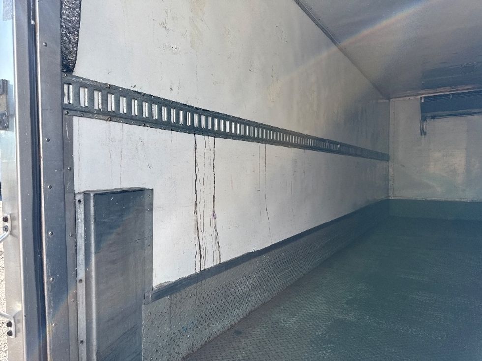 Refrigerated Truck-Light and Medium Duty Trucks-International-2018-4300-Muskogee-OK-203,470\n\t\tmiles-$ 36,000 - Image 11