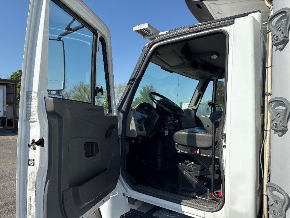 Refrigerated Truck-Light and Medium Duty Trucks-International-2018-4300-Muskogee-OK-203,470\n\t\tmiles-$ 36,000 - Image 16