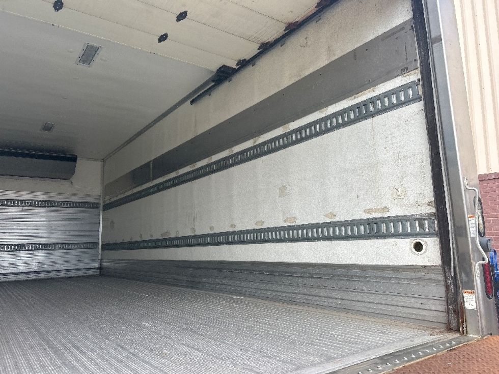 Refrigerated Truck-Light and Medium Duty Trucks-International-2018-4300-Omaha-NE-133,772\n\t\tmiles-$ 47,000 - Image 11