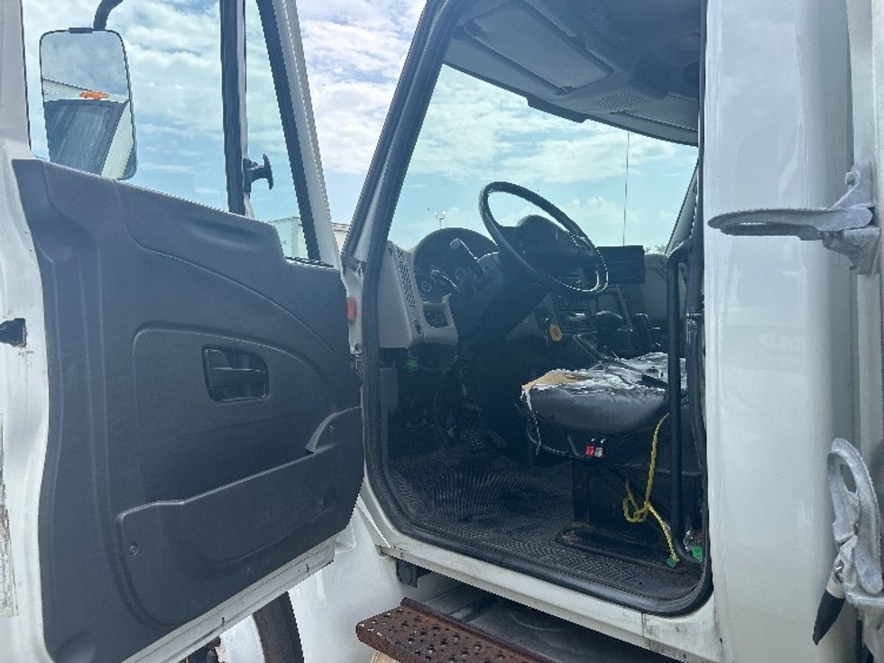 Refrigerated Truck-Light and Medium Duty Trucks-International-2018-4300-Omaha-NE-133,772\n\t\tmiles-$ 47,000 - Image 15