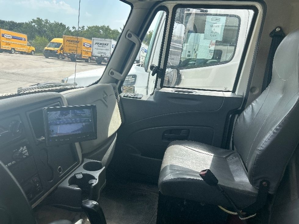 Refrigerated Truck-Light and Medium Duty Trucks-International-2018-4300-Omaha-NE-133,772\n\t\tmiles-$ 47,000 - Image 18