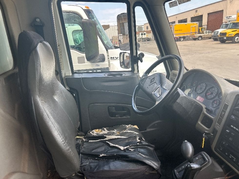 Refrigerated Truck-Light and Medium Duty Trucks-International-2018-4300-Omaha-NE-133,772\n\t\tmiles-$ 47,000 - Image 21