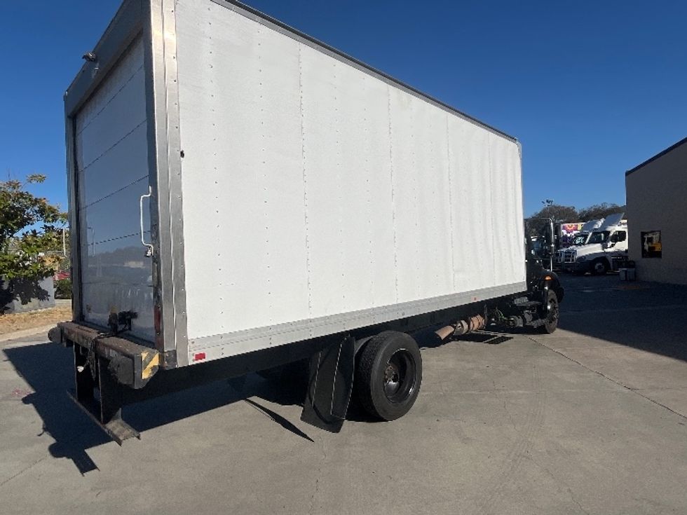 Refrigerated Truck-Light and Medium Duty Trucks-International-2018-4300-San Marcos-CA-149,349\n\t\tmiles-$ 46,750 - Image 11