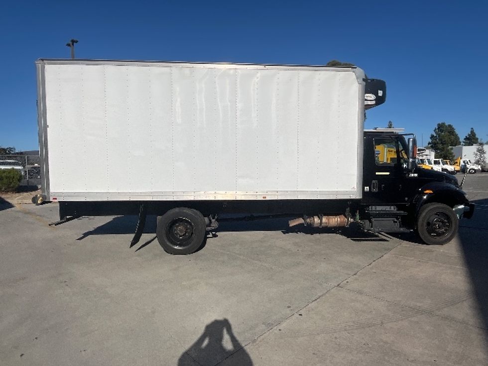 Refrigerated Truck-Light and Medium Duty Trucks-International-2018-4300-San Marcos-CA-149,349\n\t\tmiles-$ 46,750 - Image 13