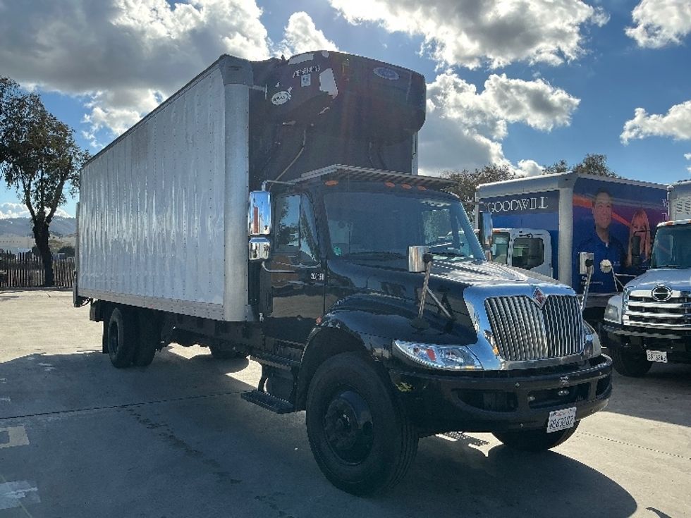 Refrigerated Truck-Light and Medium Duty Trucks-International-2018-4300-Torrance-CA-110,448\n\t\tmiles-$ 50,500 - Image 1