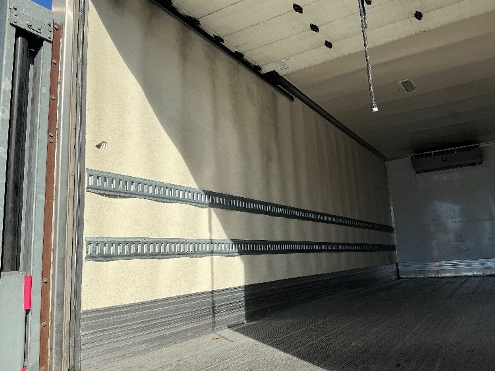 Refrigerated Truck-Light and Medium Duty Trucks-International-2018-4300-Torrance-CA-110,448\n\t\tmiles-$ 50,500 - Image 11