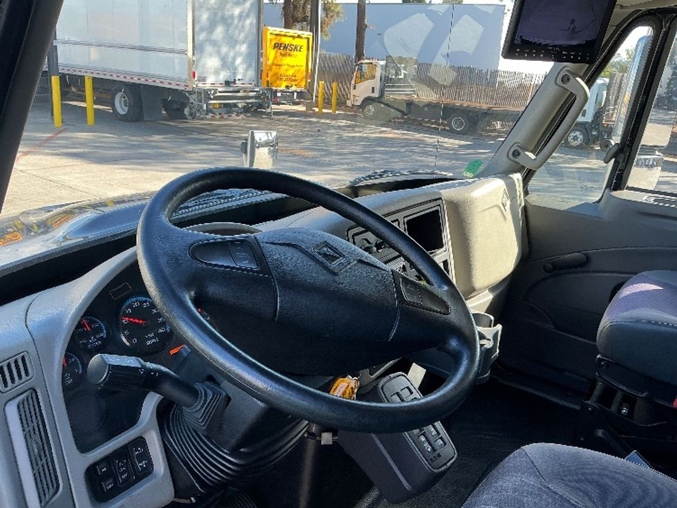 Refrigerated Truck-Light and Medium Duty Trucks-International-2018-4300-Torrance-CA-110,448\n\t\tmiles-$ 50,500 - Image 17