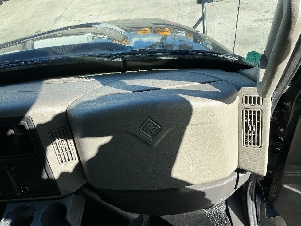 Refrigerated Truck-Light and Medium Duty Trucks-International-2018-4300-Torrance-CA-110,448\n\t\tmiles-$ 50,500 - Image 21