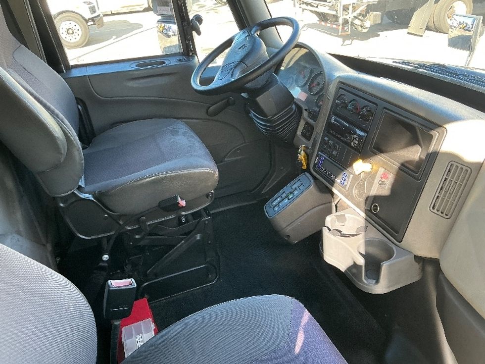 Refrigerated Truck-Light and Medium Duty Trucks-International-2018-4300-Torrance-CA-110,448\n\t\tmiles-$ 50,500 - Image 22