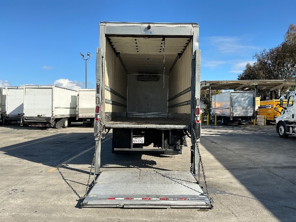 Refrigerated Truck-Light and Medium Duty Trucks-International-2018-4300-Torrance-CA-110,448\n\t\tmiles-$ 50,500 - Image 9