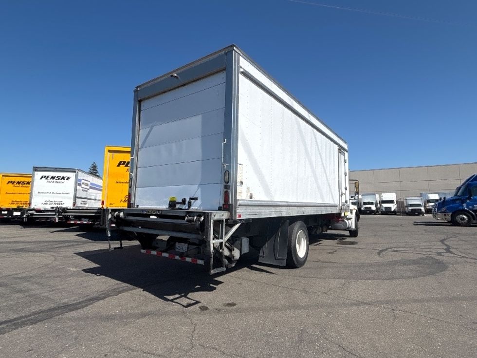 Refrigerated Truck-Light and Medium Duty Trucks-International-2018-4300-West Sacramento-CA-263,702\n\t\tmiles-$ 39,000 - Image 13