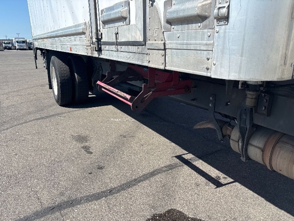 Refrigerated Truck-Light and Medium Duty Trucks-International-2018-4300-West Sacramento-CA-263,702\n\t\tmiles-$ 39,000 - Image 14