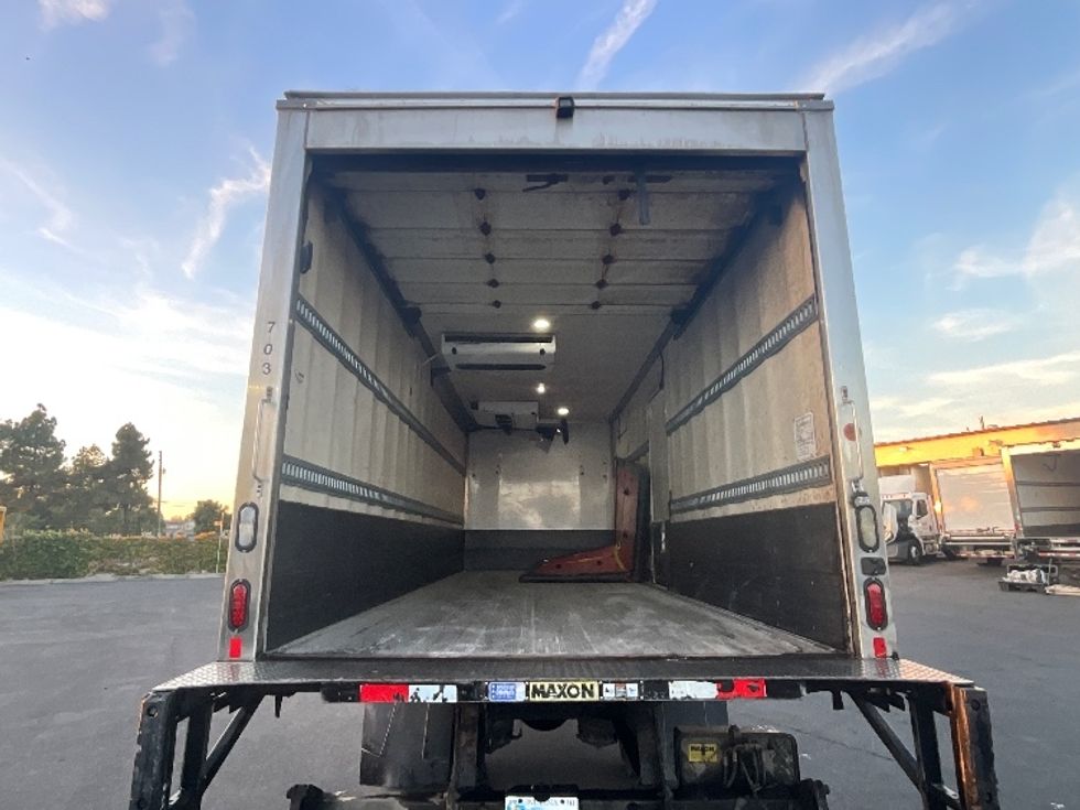 Refrigerated Truck-Light and Medium Duty Trucks-International-2018-4300-West Sacramento-CA-274,833\n\t\tmiles-$ 29,000 - Image 8