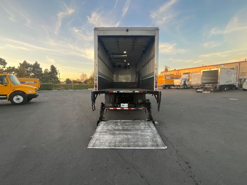Refrigerated Truck-Light and Medium Duty Trucks-International-2018-4300-West Sacramento-CA-274,833\n\t\tmiles-$ 29,000 - Image 9