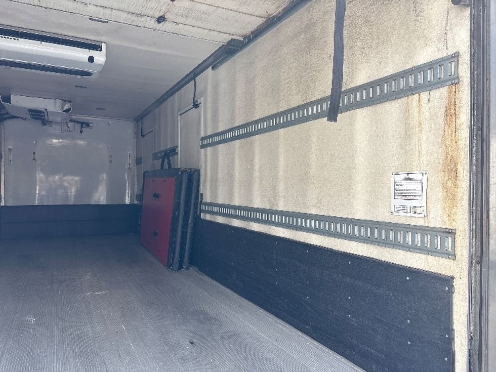 Refrigerated Truck-Light and Medium Duty Trucks-International-2018-4300-West Sacramento-CA-309,005\n\t\tmiles-$ 28,750 - Image 12