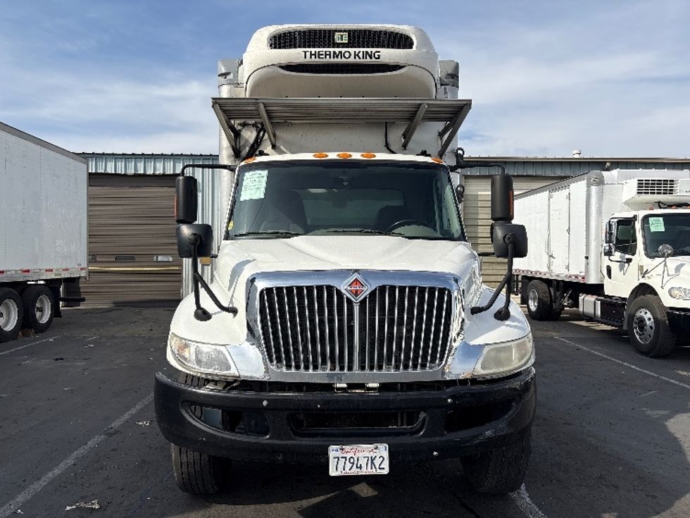 Refrigerated Truck-Light and Medium Duty Trucks-International-2018-4300-West Sacramento-CA-309,005\n\t\tmiles-$ 28,750 - Image 2