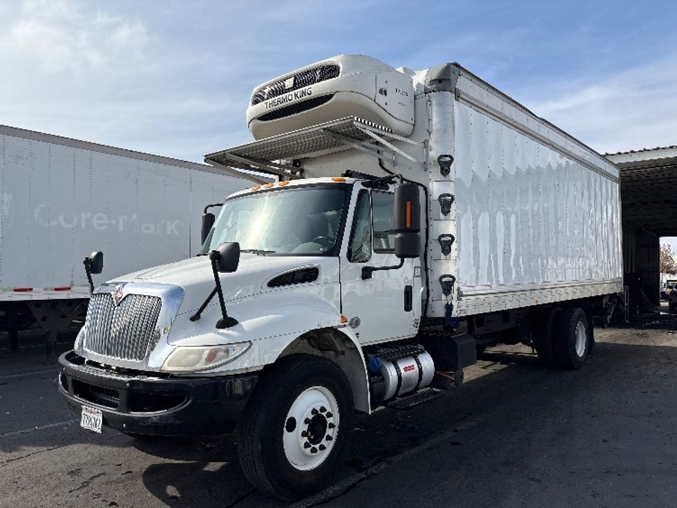 Refrigerated Truck-Light and Medium Duty Trucks-International-2018-4300-West Sacramento-CA-309,005\n\t\tmiles-$ 28,750 - Image 3