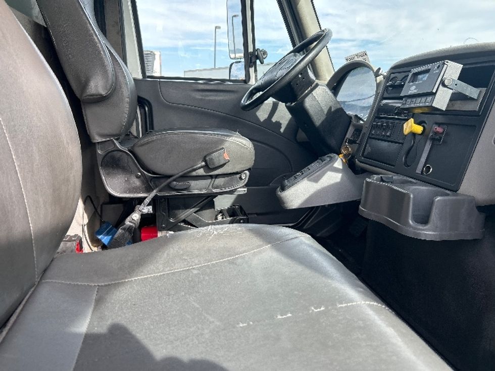 Refrigerated Truck-Light and Medium Duty Trucks-International-2018-4400-Greeley-CO-158,383\n\t\tmiles-$ 73,250 - Image 22