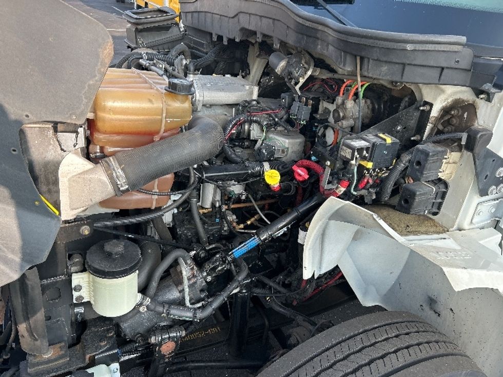 Refrigerated Truck-Light and Medium Duty Trucks-International-2018-4400-Greeley-CO-181,731\n\t\tmiles-$ 69,000 - Image 24