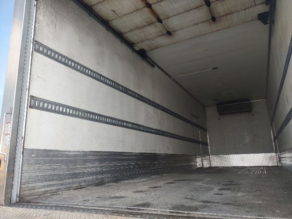 Refrigerated Truck-Light and Medium Duty Trucks-International-2018-4400-Mississauga-ON-193,943\n\t\tkm-$ 93,750 - Image 11