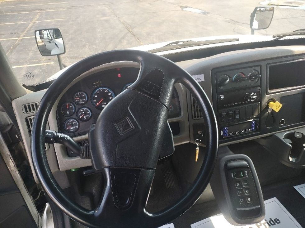 Refrigerated Truck-Light and Medium Duty Trucks-International-2018-4400-Mississauga-ON-193,943\n\t\tkm-$ 93,750 - Image 18