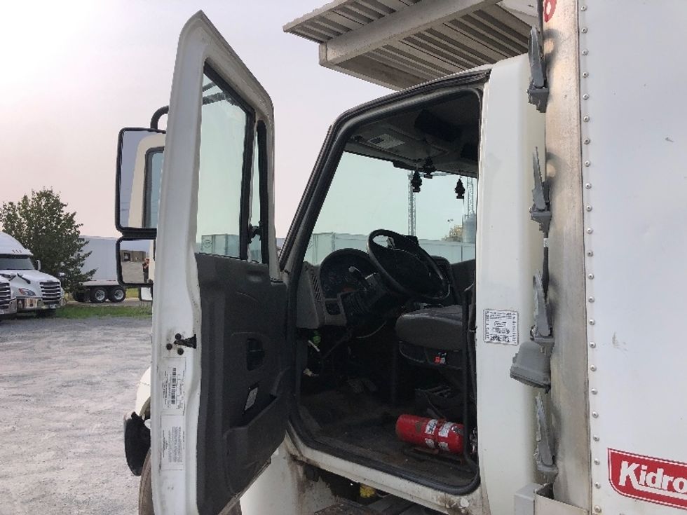 Refrigerated Truck-Light and Medium Duty Trucks-International-2019-4300-Albany-NY-164,762\n\t\tmiles-$ 41,000 - Image 16