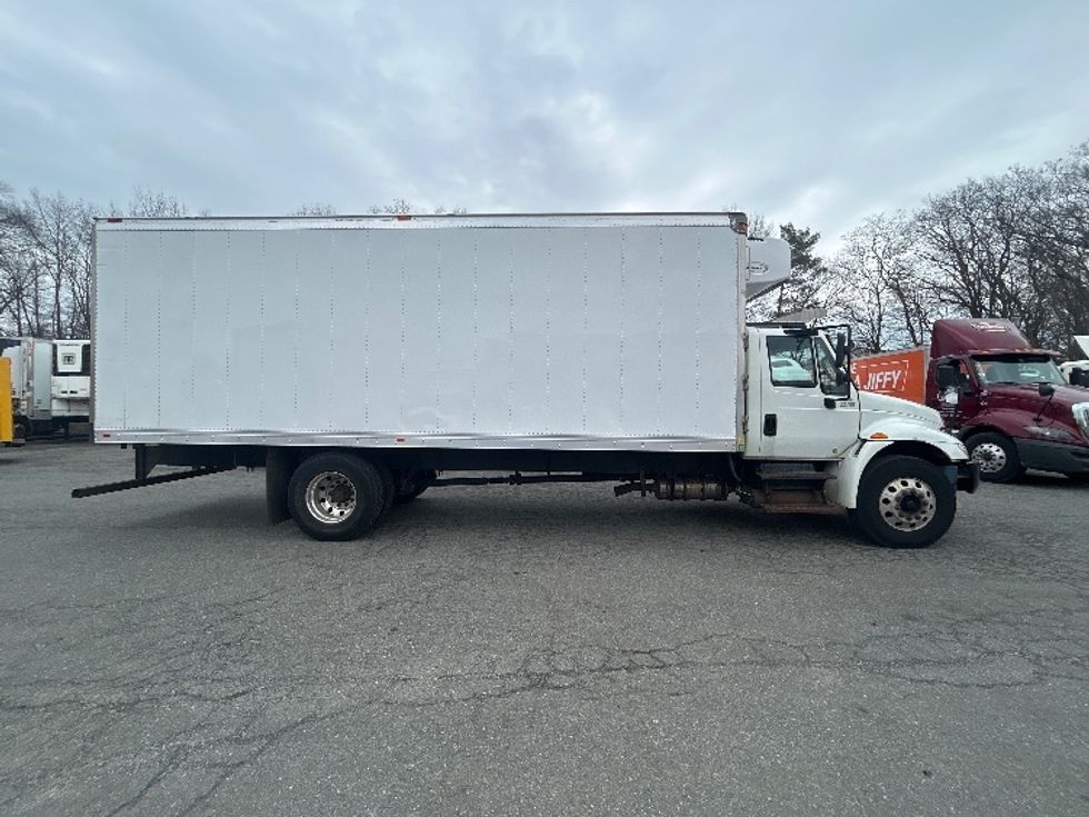 Refrigerated Truck-Light and Medium Duty Trucks-International-2019-4300-Braintree-MA-143,117\n\t\tmiles-$ 44,750 - Image 15